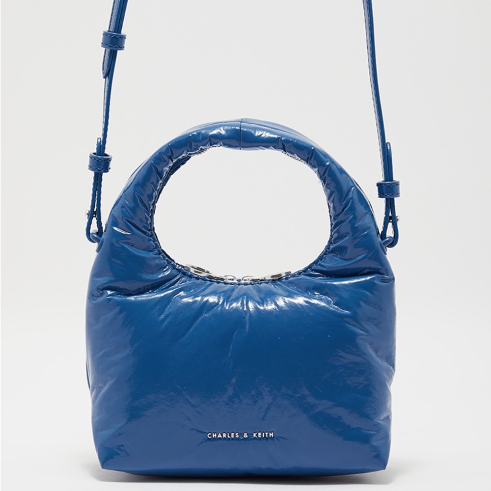 NWOT Arch wrinkle effect puffy mini bag with adjustable crossbody strap